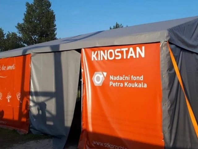 Pronájem - Filmový stan 8x6m, výška 2,5m