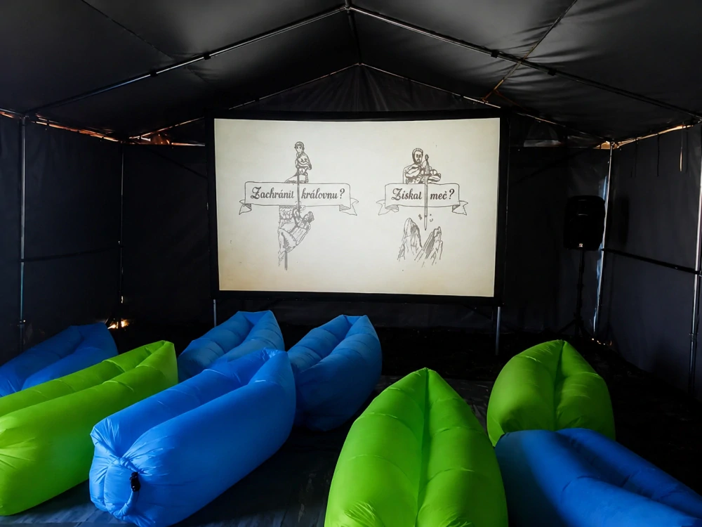 Pronájem - Filmový stan 8x6m, výška 2,5m