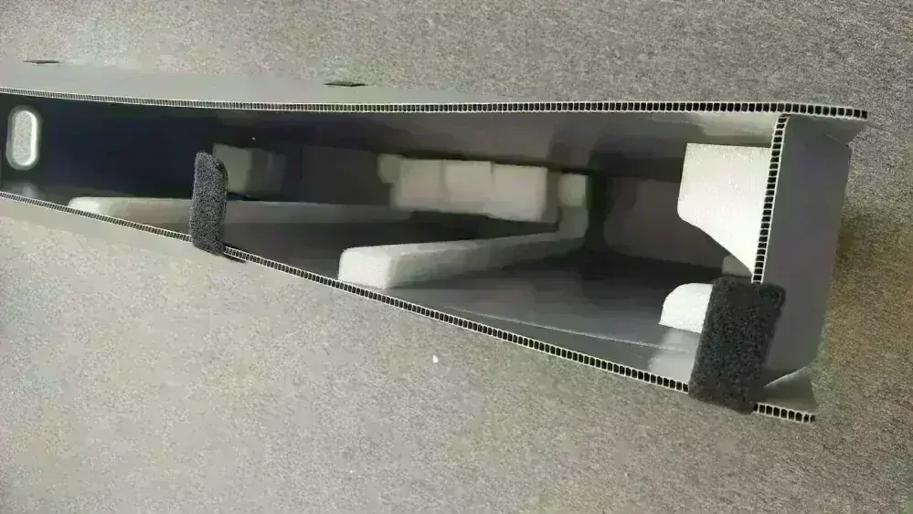 Přepravní obal pro TV 50″