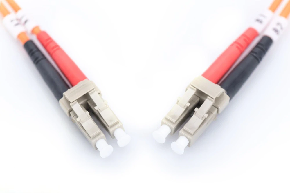 DIGITUS Fiber Optic Patch Cord, LC/LC Multimode 50/125 µ, Duplex Length 15m