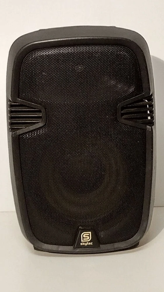 Pronájem - Reproduktor aktivní 300/360W, Omnitronic KB-215A, Skytec SPJ-1200a mp3