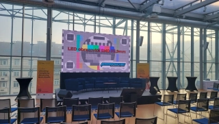 Pronájem - Vnitřní LED obrazovka 5x3m LED SMD P3,9mm