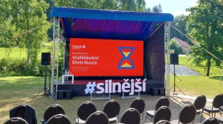 Pronájem - Venkovní LED obrazovka 4x2,5m LED SMD P3,9mm