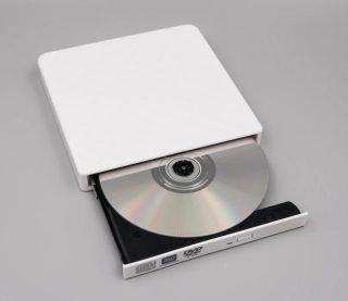 Přepis CD/DVD na USB flash disk