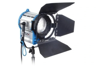 Pronájem - Arri 1 KW