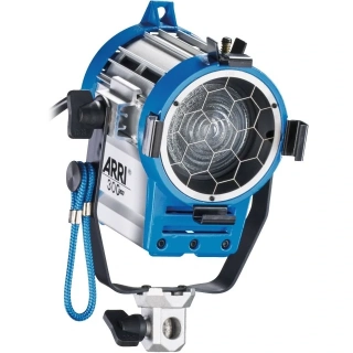 Pronájem - Arri 300 W
